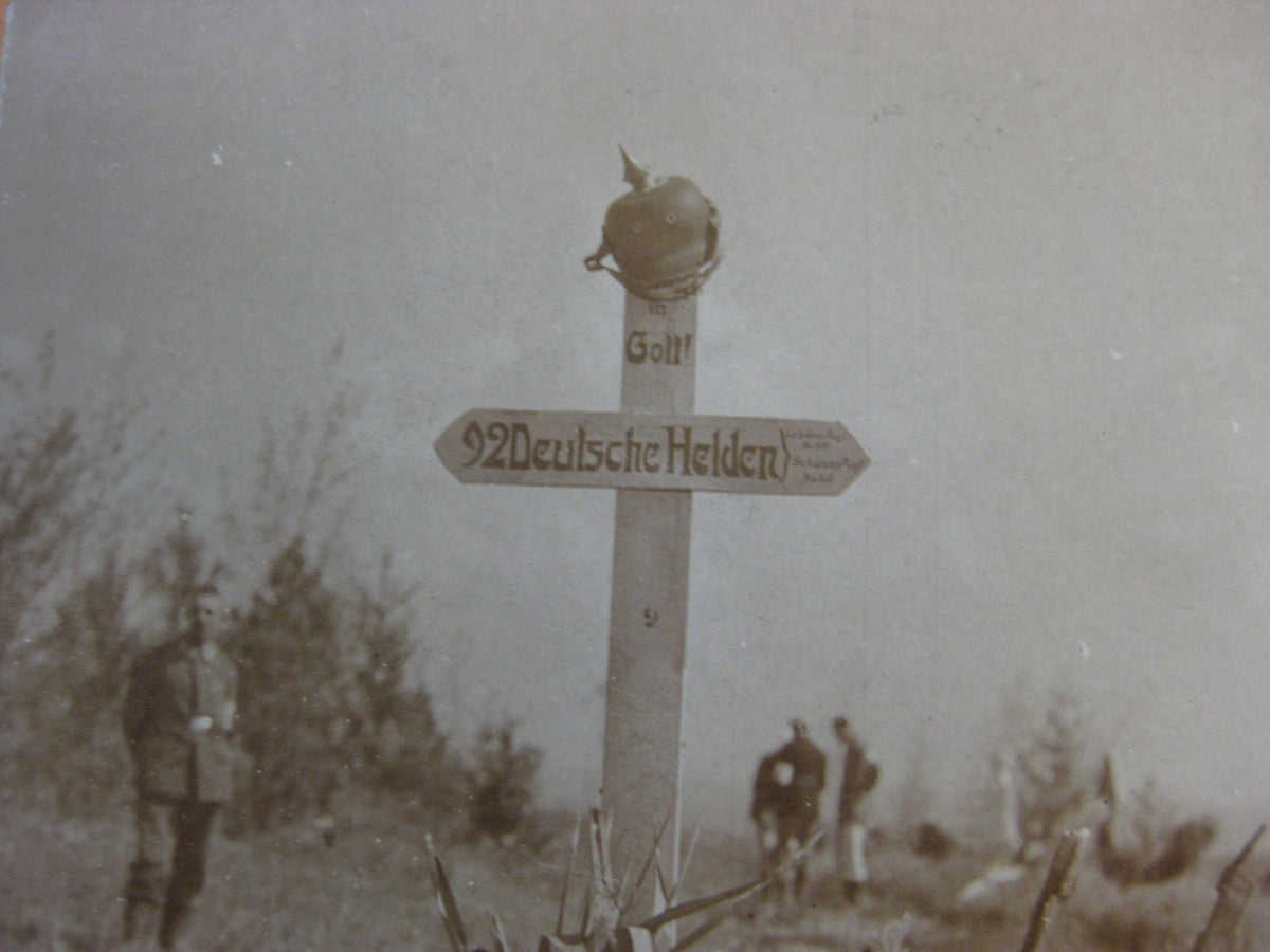 Fotopostkarte Deutsches Reich 1.Weltkrieg Heldengrab Verdun