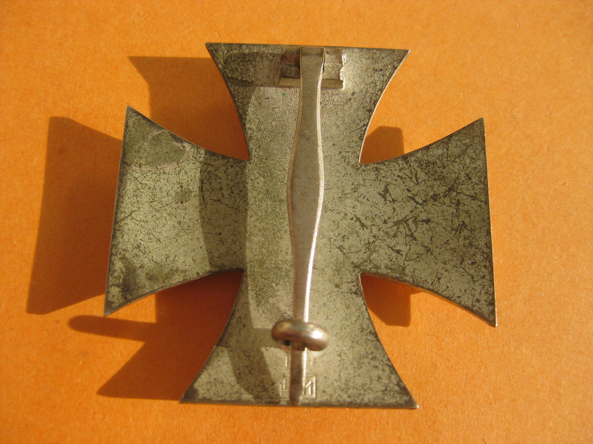 Eisernes Kreuz 1.Klasse (EK1/39) Ausführung für Bundeswehr 1957 Hersteller: "L/11"