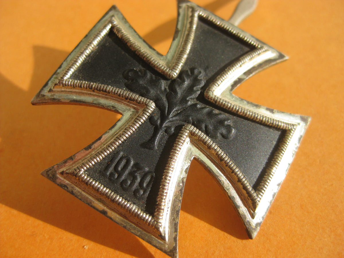Eisernes Kreuz 1.Klasse (EK1/39) Ausführung für Bundeswehr 1957 Hersteller: "L/11"