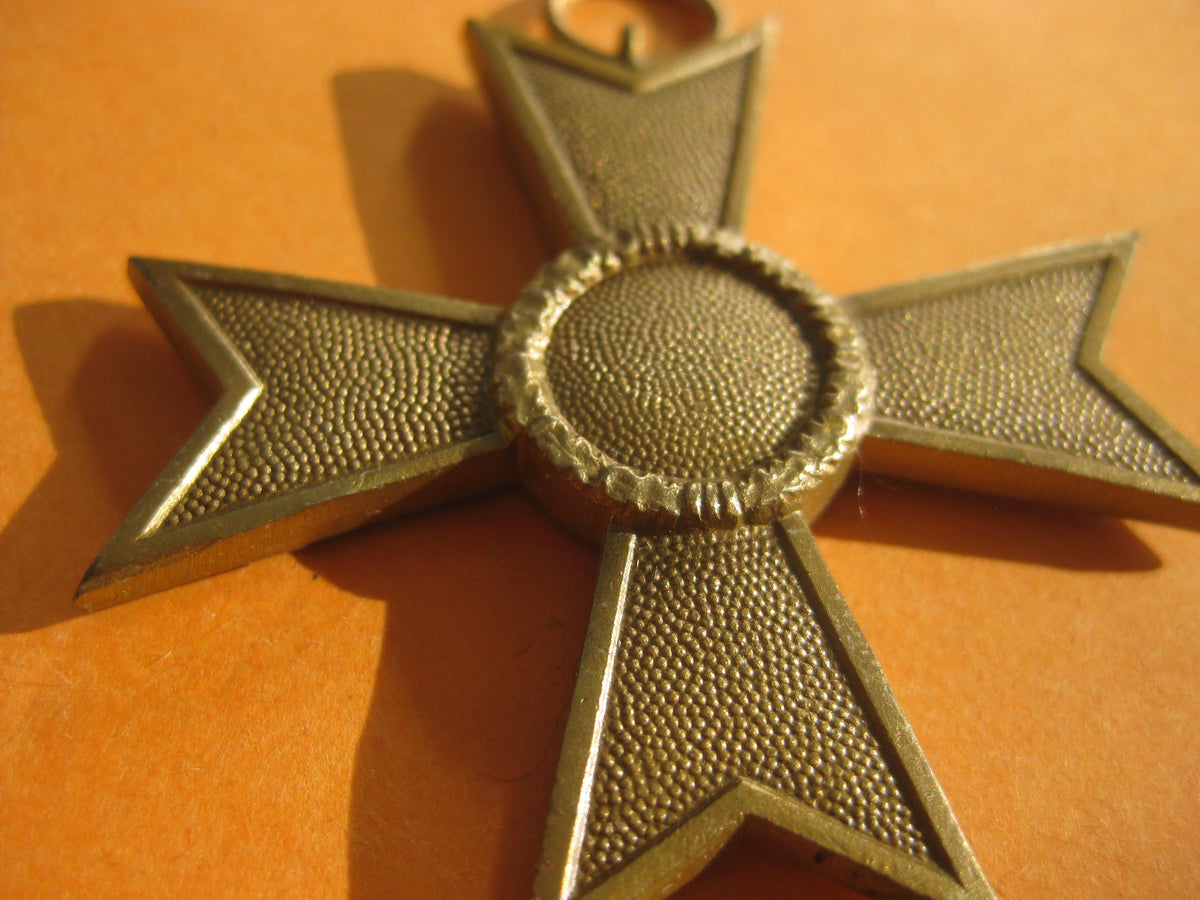 Kriegsverdienstkreuz 2.Klasse OHNE Schwerter Ausführung für Bundeswehr 1957