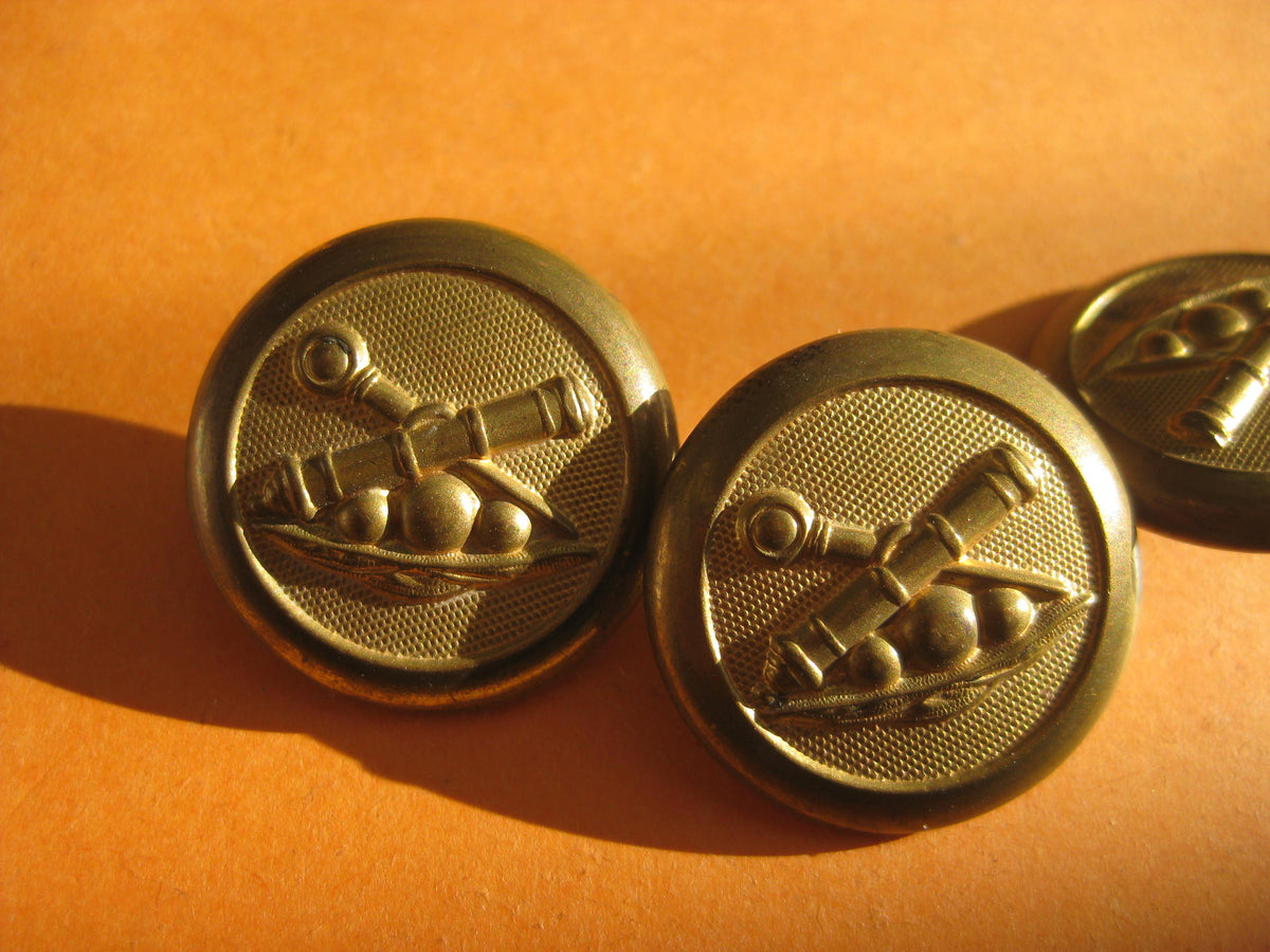 ?????? unbekanntes Uniformteil Effekten Uniformknopf ??????? Beutestück