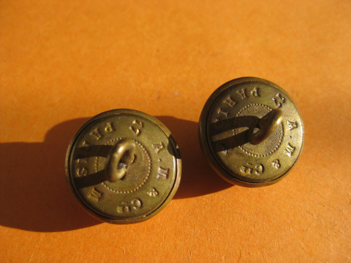 ?????? unbekanntes Uniformteil Effekten Uniformknopf ??????? Beutestück