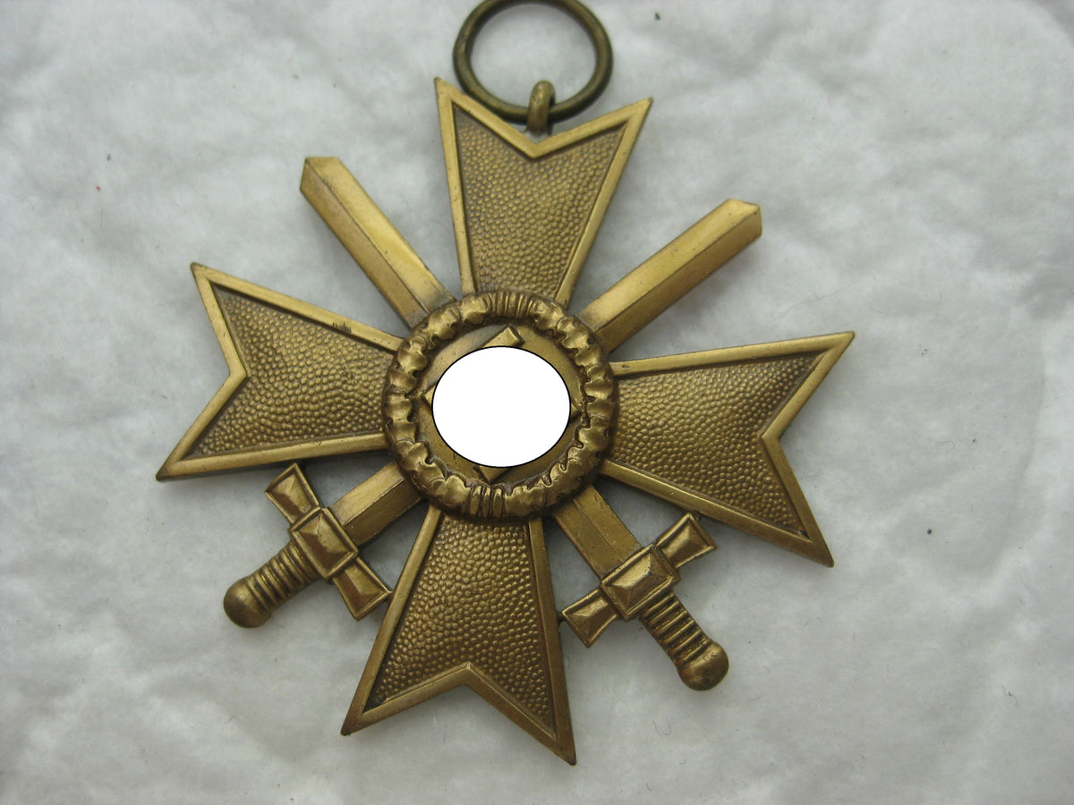 Kriegsverdienstkreuz 2.Klasse mit Schwertern KVK2/39 Hersteller: Verleihungstüte Heinrich Vogt in Pforzheim