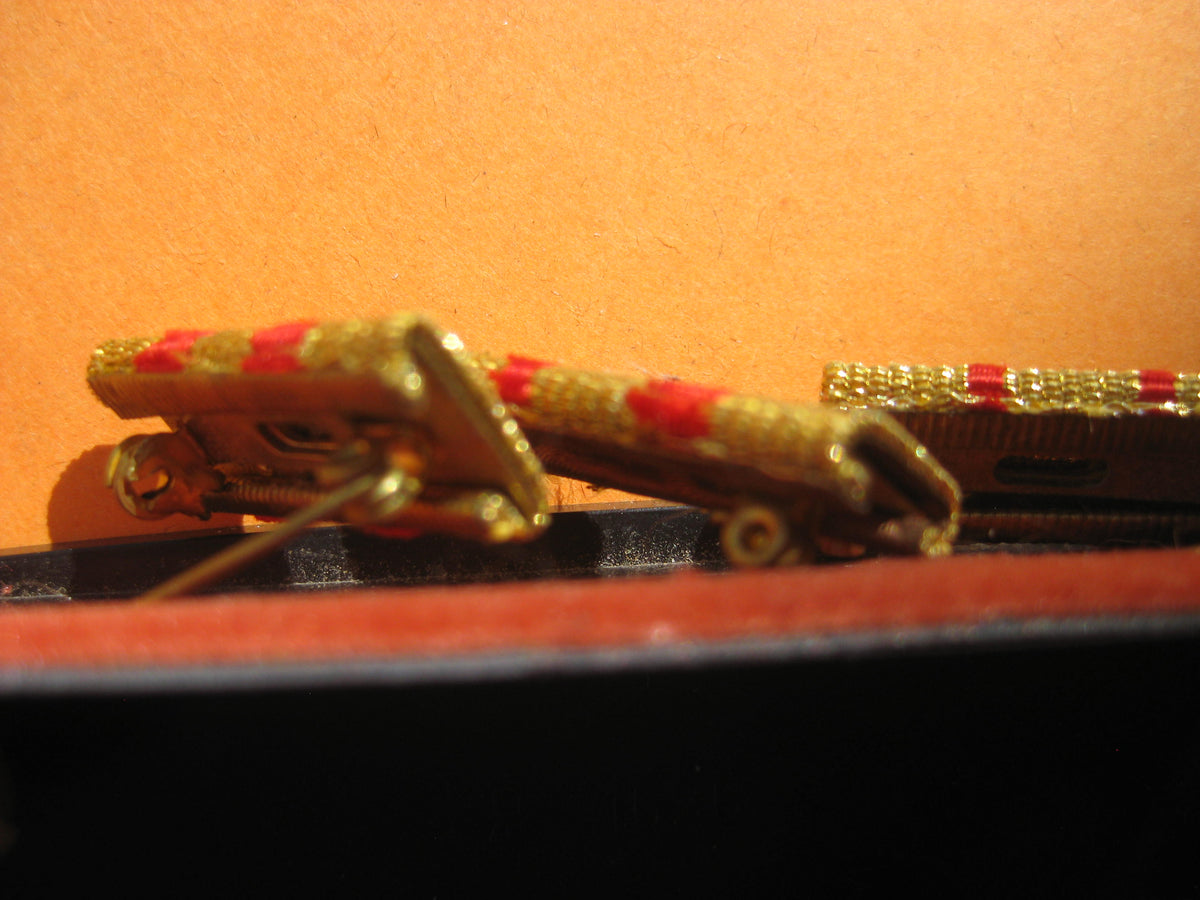 3 unbekannte Feldspangen Orden ???