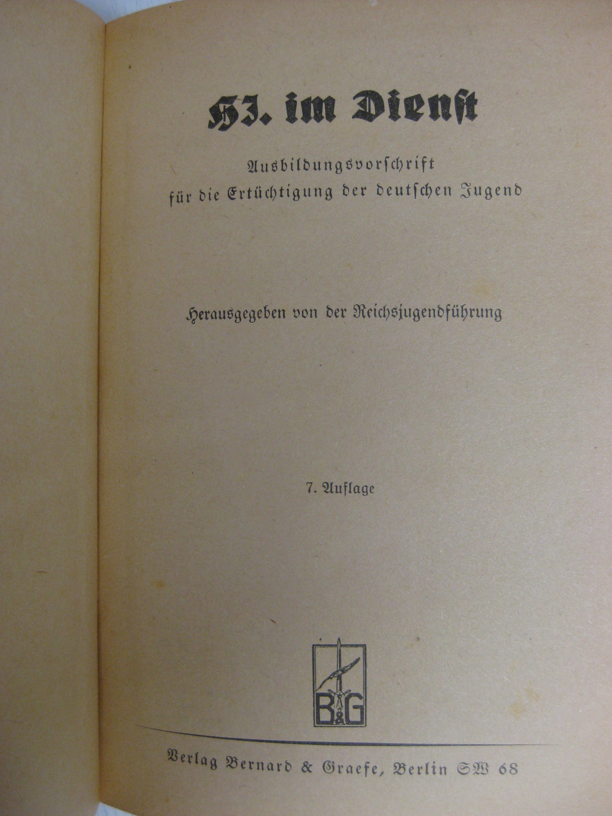 Buch Hitlerjugend HJ im Dienst