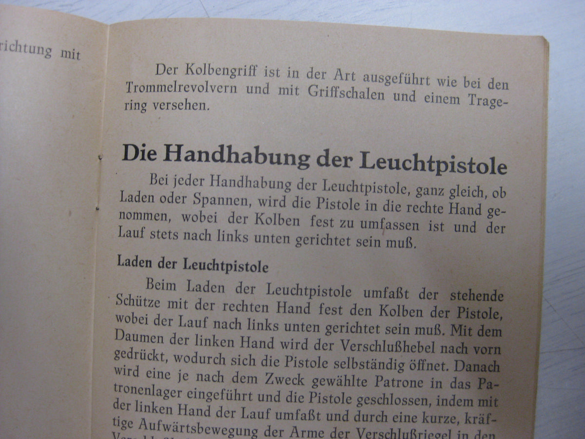 Originalausgabe Heft / Buch Die Leuchtpistole und ihr Gebrauch