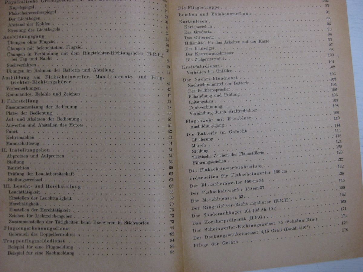 Originalausgabe Heft / Buch Flakscheinwerferkanonier