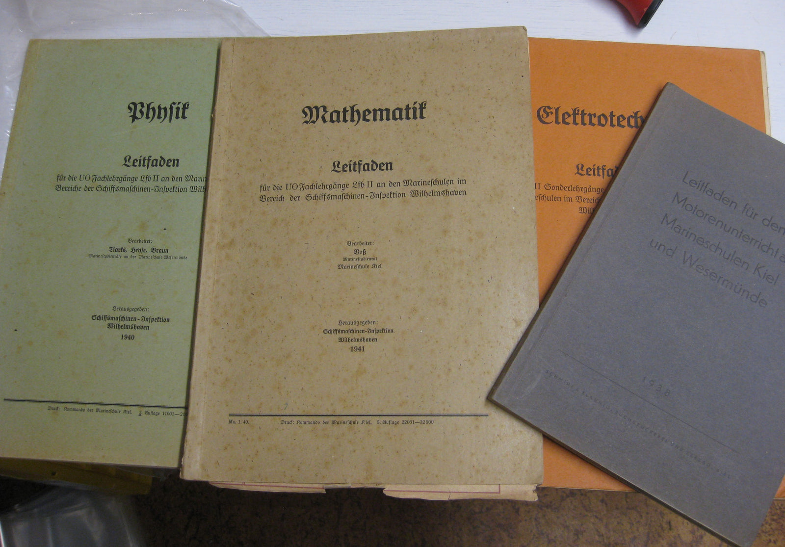 4 Originalausgaben Sonderlehrgänge UO Fachlehrgänge Marineschule Wilhelmshaven und Wesermünde SEHR SELTEN !!