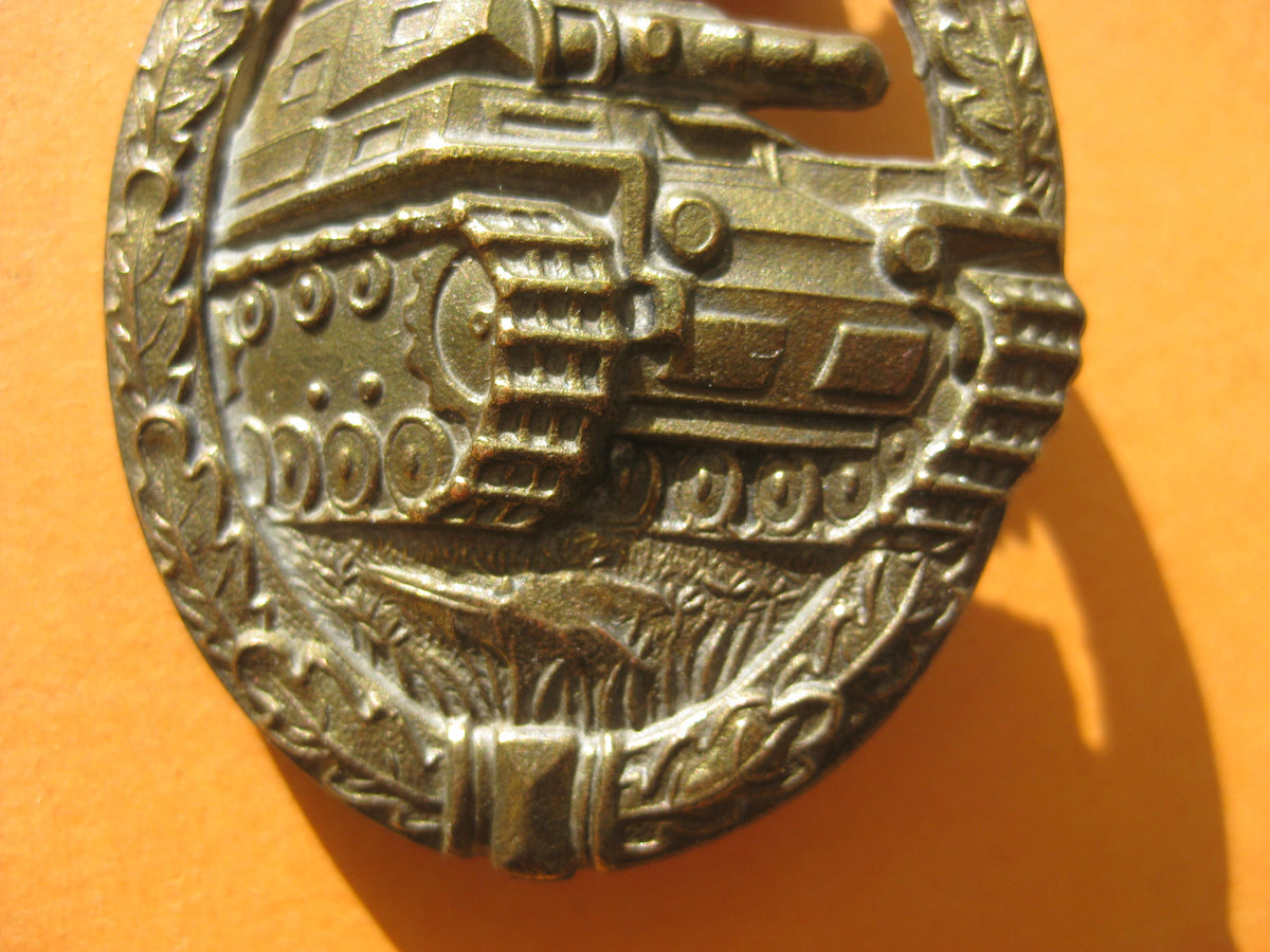 Panzerkampfabzeichen in Bronze /  Seltene Hohlprägung von Assmann Mint Condition