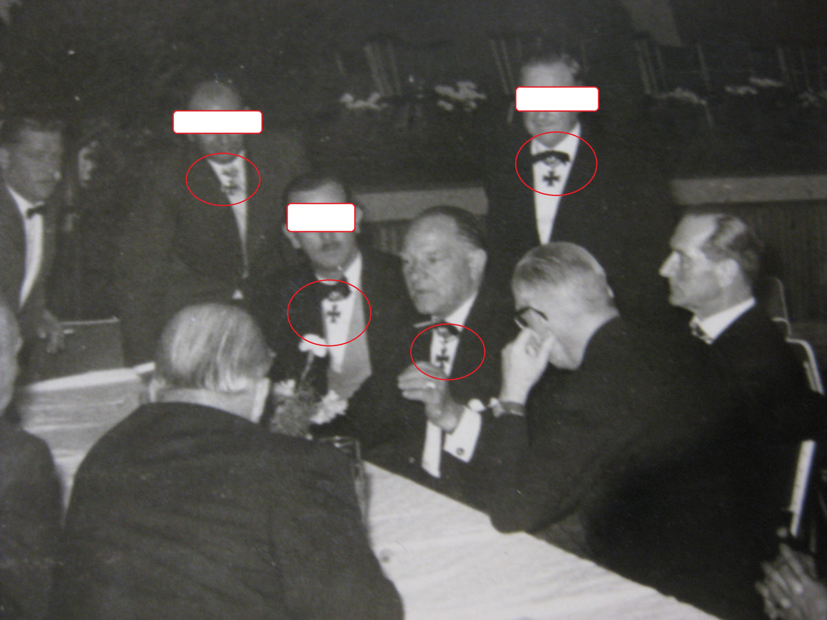 Buch Die Ritterkreuzträger der Waffen-SS !!Aus dem Besitz eines Ritterkreuzträgers