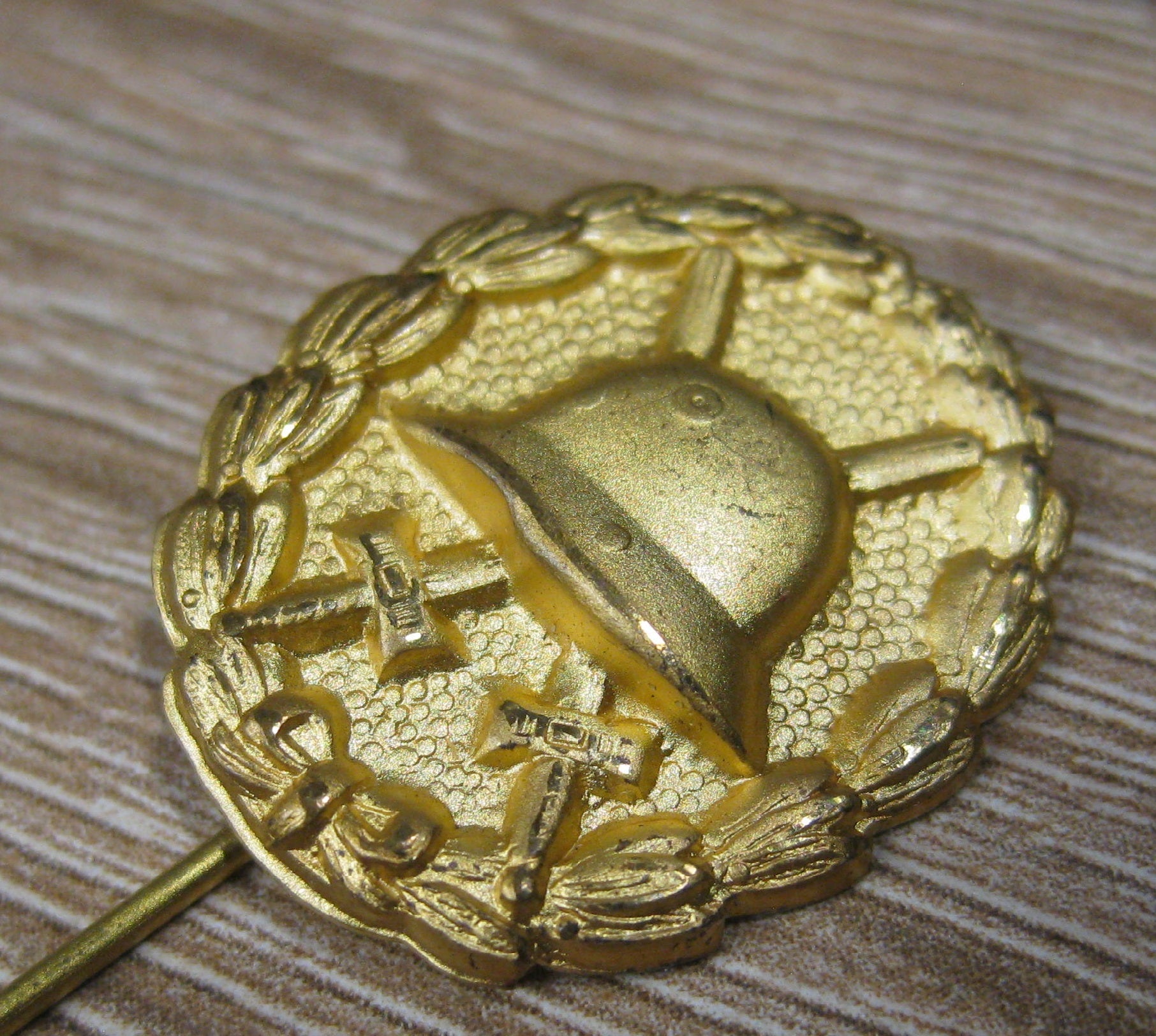 Miniatur Verwundetenabzeichen in GOLD 1918 Mint Condition