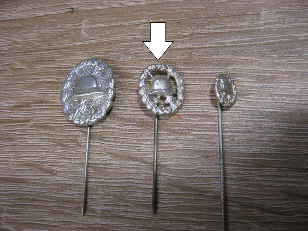Miniatur Verwundetenabzeichen in SILBER 1918 durchbrochene Ausführung Mint Condition