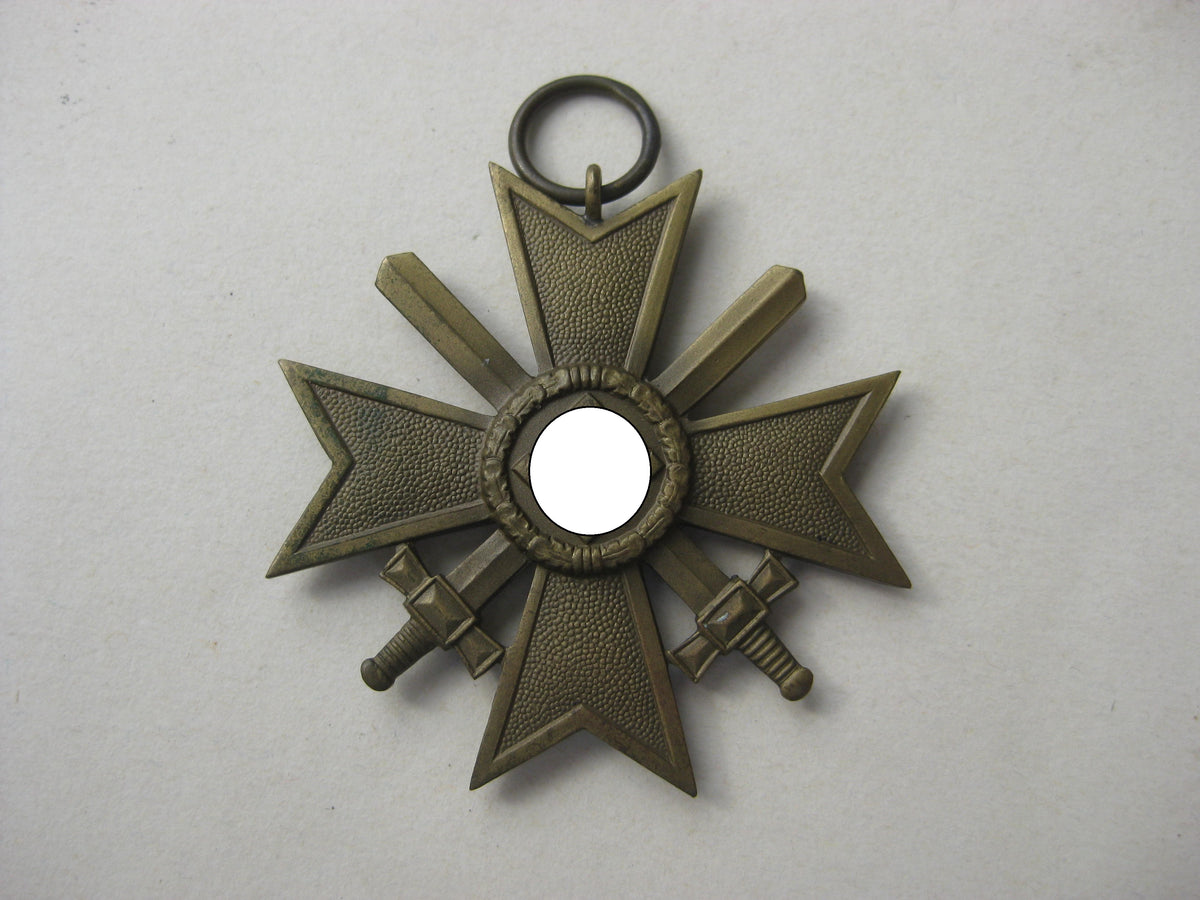 Kriegsverdienstkreuz 2.Klasse mit Schwertern KVK2/39 mit extrem seltenem Herstellerstempel: "64"