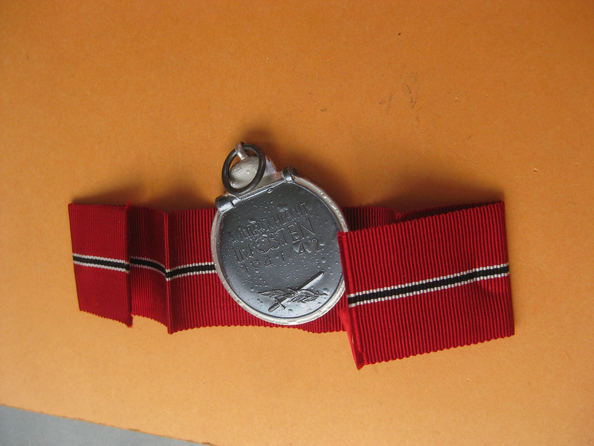 Ostmedaille 1941/42 Hersteller "65" Mint Condition