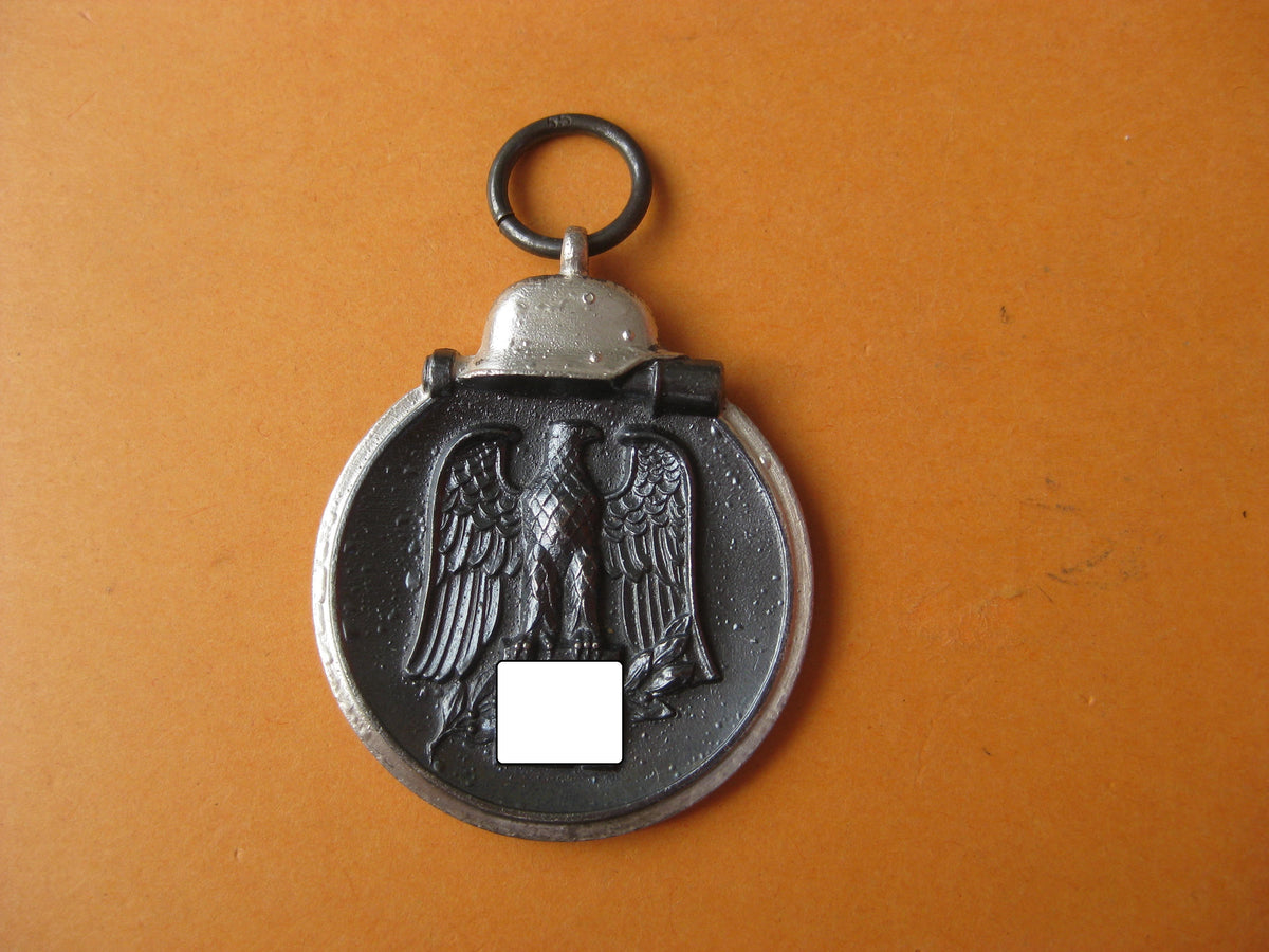 Ostmedaille 1941/42 Hersteller "65" Mint Condition