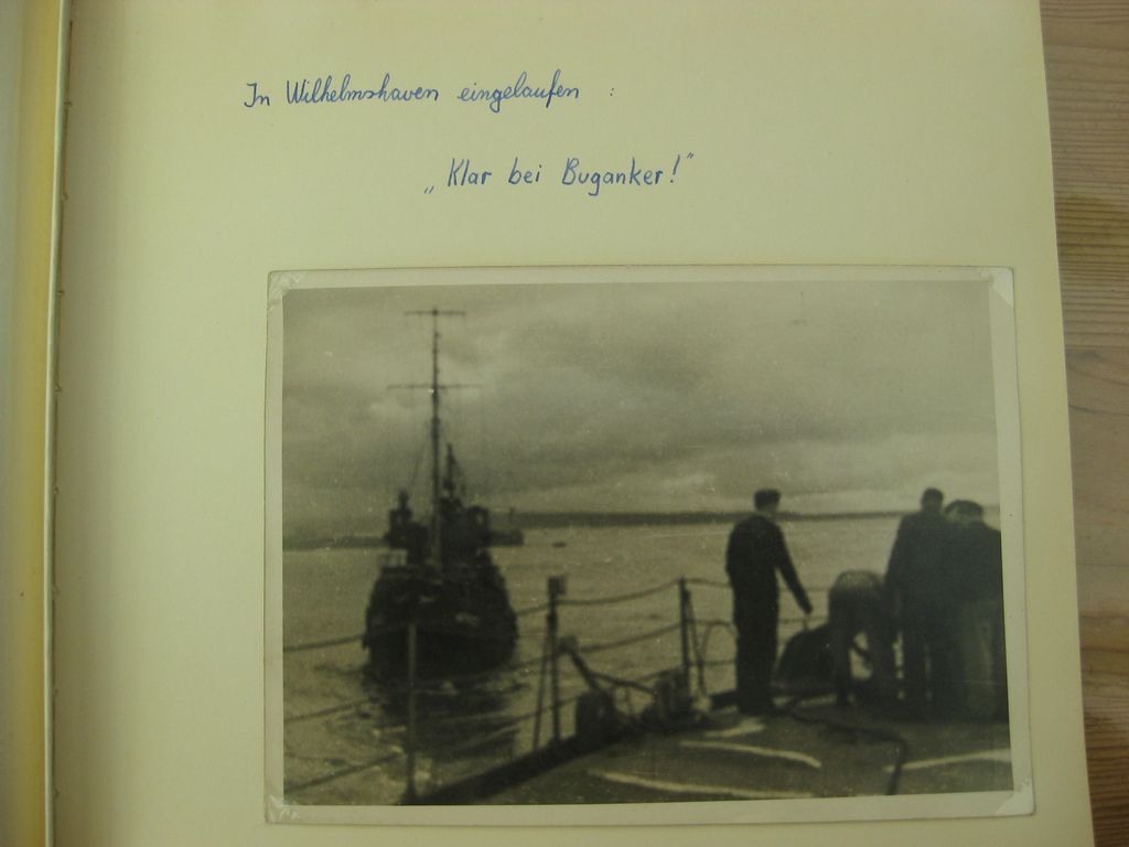 Fotoalbum Wehrmacht Schlachtschiff SCHARNHORST KANALDURCHBRUCH Operation Cerberus Februar 1942 (!!)Kriegsmarine Verleihungsurkunde Eisernes Kreuz 1939