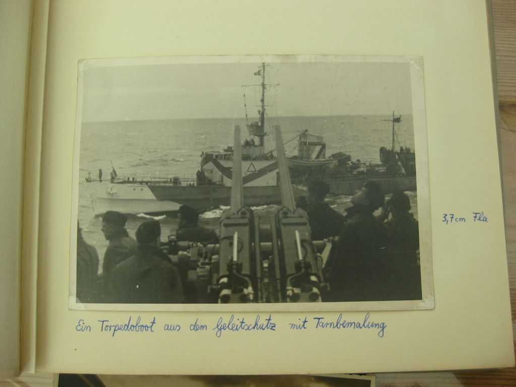 Fotoalbum Wehrmacht Schlachtschiff SCHARNHORST KANALDURCHBRUCH Operation Cerberus Februar 1942 (!!)Kriegsmarine Verleihungsurkunde Eisernes Kreuz 1939