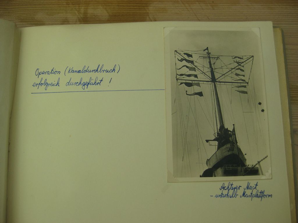 Fotoalbum Wehrmacht Schlachtschiff SCHARNHORST KANALDURCHBRUCH Operation Cerberus Februar 1942 (!!)Kriegsmarine Verleihungsurkunde Eisernes Kreuz 1939