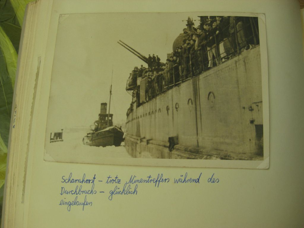 Fotoalbum Wehrmacht Schlachtschiff SCHARNHORST KANALDURCHBRUCH Operation Cerberus Februar 1942 (!!)Kriegsmarine Verleihungsurkunde Eisernes Kreuz 1939