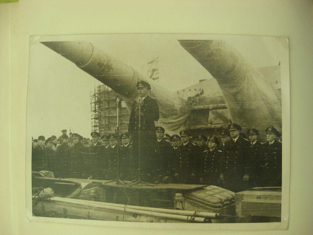 Fotoalbum Wehrmacht Schlachtschiff SCHARNHORST KANALDURCHBRUCH Operation Cerberus Februar 1942 (!!)Kriegsmarine Verleihungsurkunde Eisernes Kreuz 1939