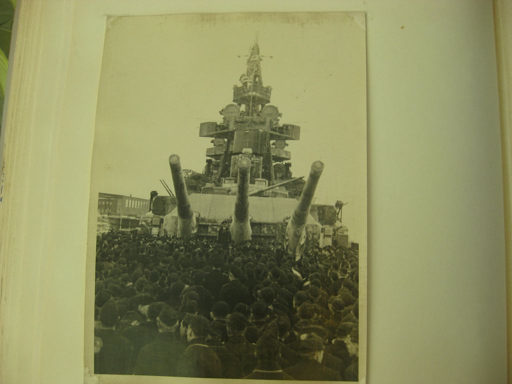 Fotoalbum Wehrmacht Schlachtschiff SCHARNHORST KANALDURCHBRUCH Operation Cerberus Februar 1942 (!!)Kriegsmarine Verleihungsurkunde Eisernes Kreuz 1939
