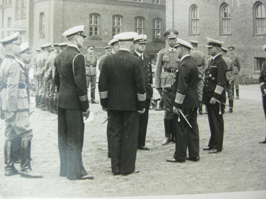 Fotoalbum Zerstörer GEORG THIELE , Matrose ist später auf Schlachtschiff Bismarck gefallen / Seetod (!!) Kriegsmarine Wehrmacht 3.Reich Seefahrt