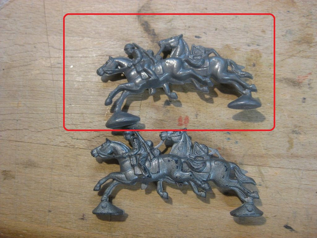 Winterhilfswerk (WHW) Abzeichen Sturmtruppe Kavallerie Pferd Reiter Spielzeug Wehrmacht