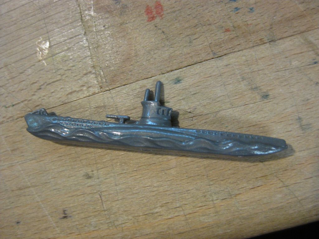 Winterhilfswerk (WHW) Abzeichen Wehrmacht Kriegsmarine U-Boot Unterseeboot Schiff Kriegsschiff Spielzeug