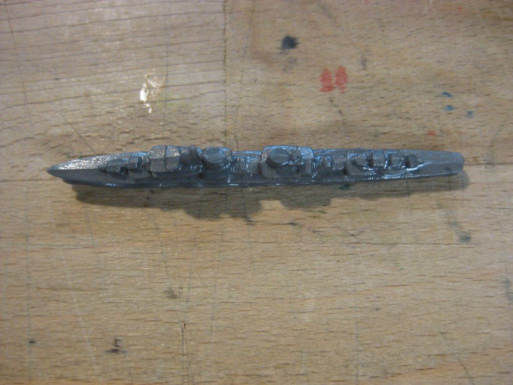 Winterhilfswerk (WHW) Abzeichen Wehrmacht Kriegsmarine Zerstörer Kreuzer Schlachtschiff Kriegsschiff Spielzeug