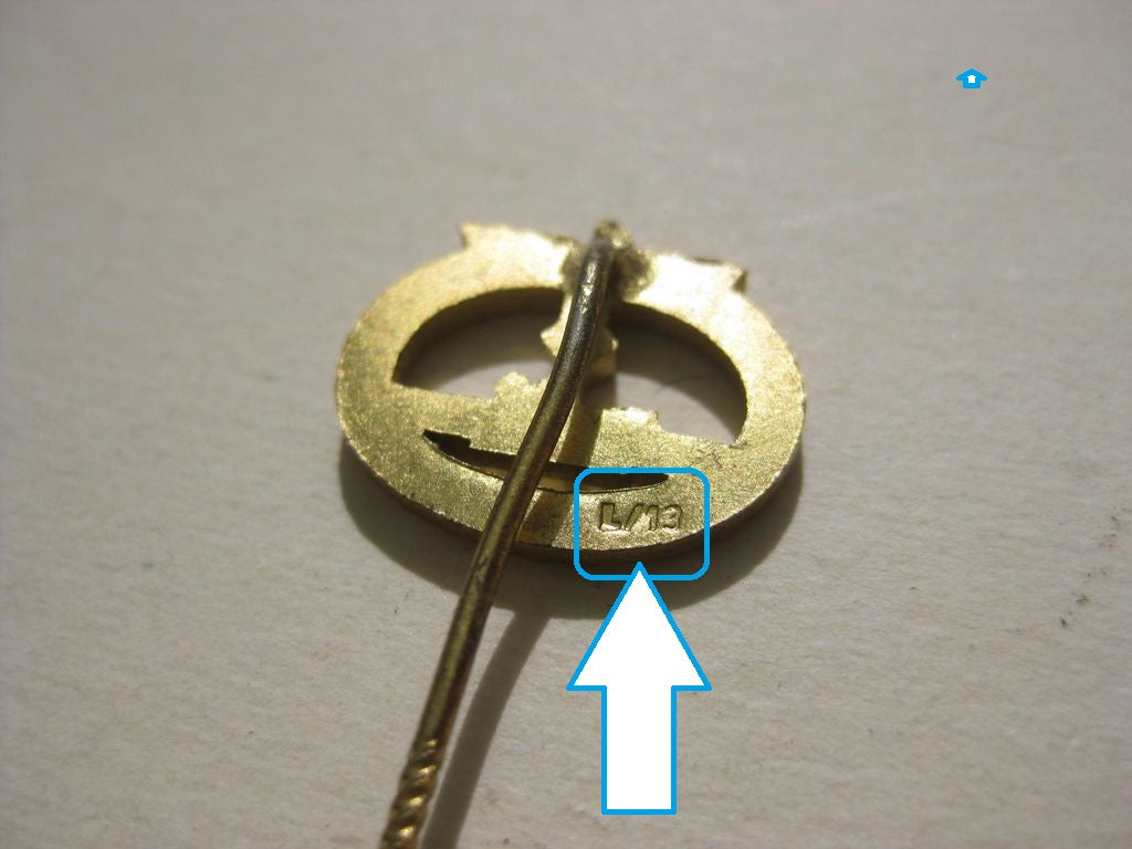 U-Bootkriegsabzeichen Miniatur Hersteller: L/13Paul Meybauer in Berlin Mint Condition