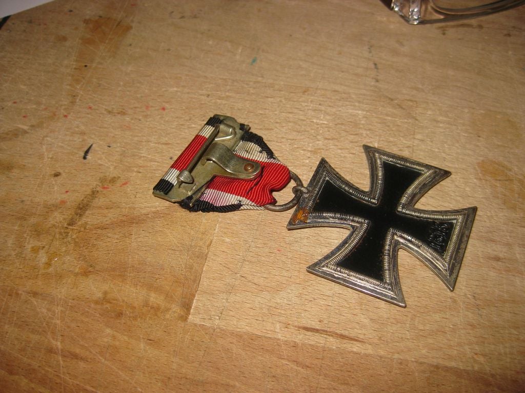 Eisernes Kreuz 2.Klasse 1939 (EK2/39) Verleihung an ausländischen Soldaten, der in oder mit der deutschen Wehrmacht diente und kämpfte !!!!