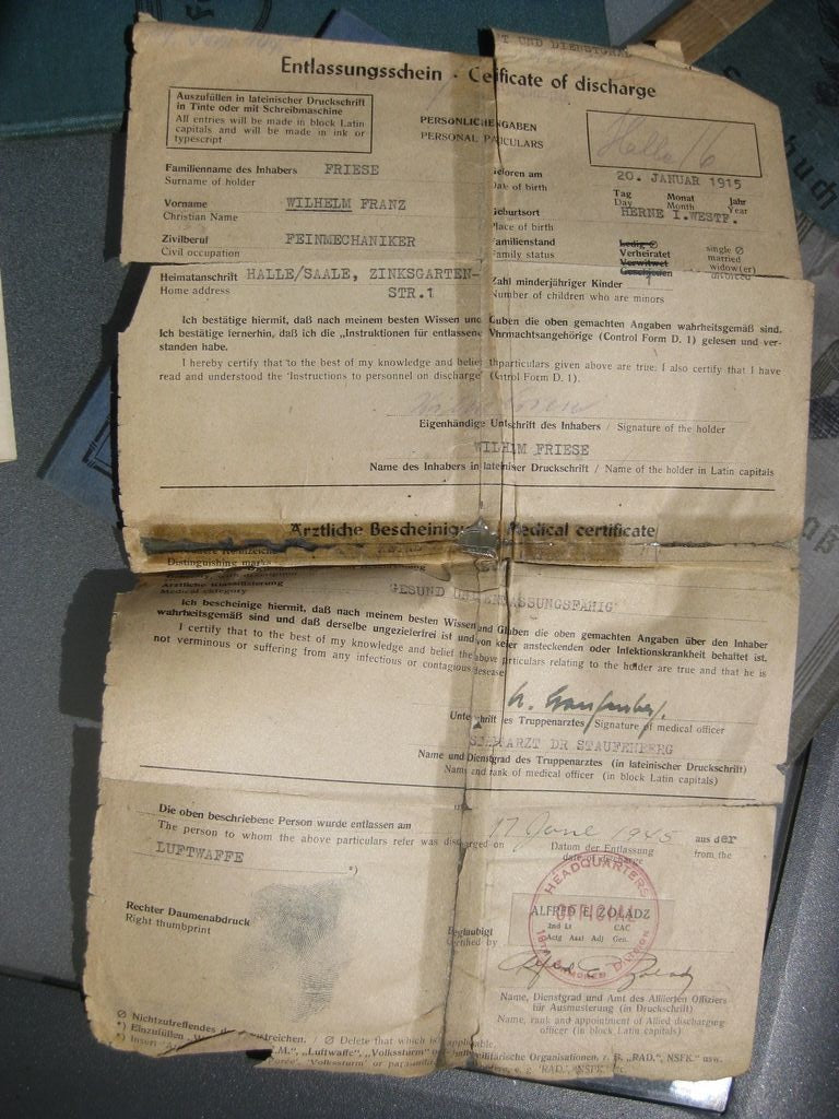 Soldbuch Wehrpaß Wehrmacht Luftwaffe Kriegsverdienstkreuz 1.Klasse mit Schwertern Flaktruppe