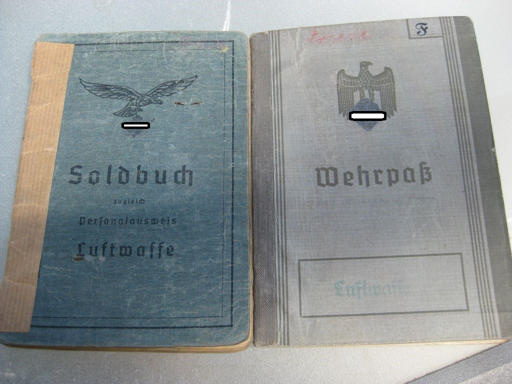 Soldbuch Wehrpaß Wehrmacht Luftwaffe Kriegsverdienstkreuz 1.Klasse mit Schwertern Flaktruppe