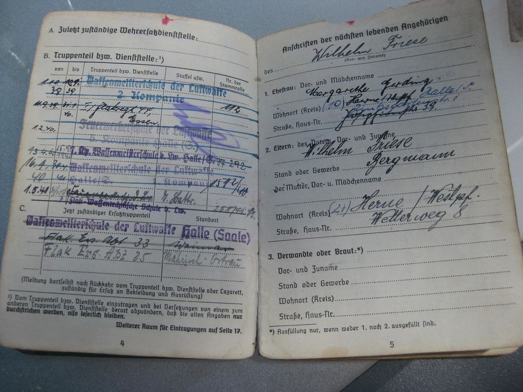Soldbuch Wehrpaß Wehrmacht Luftwaffe Kriegsverdienstkreuz 1.Klasse mit Schwertern Flaktruppe