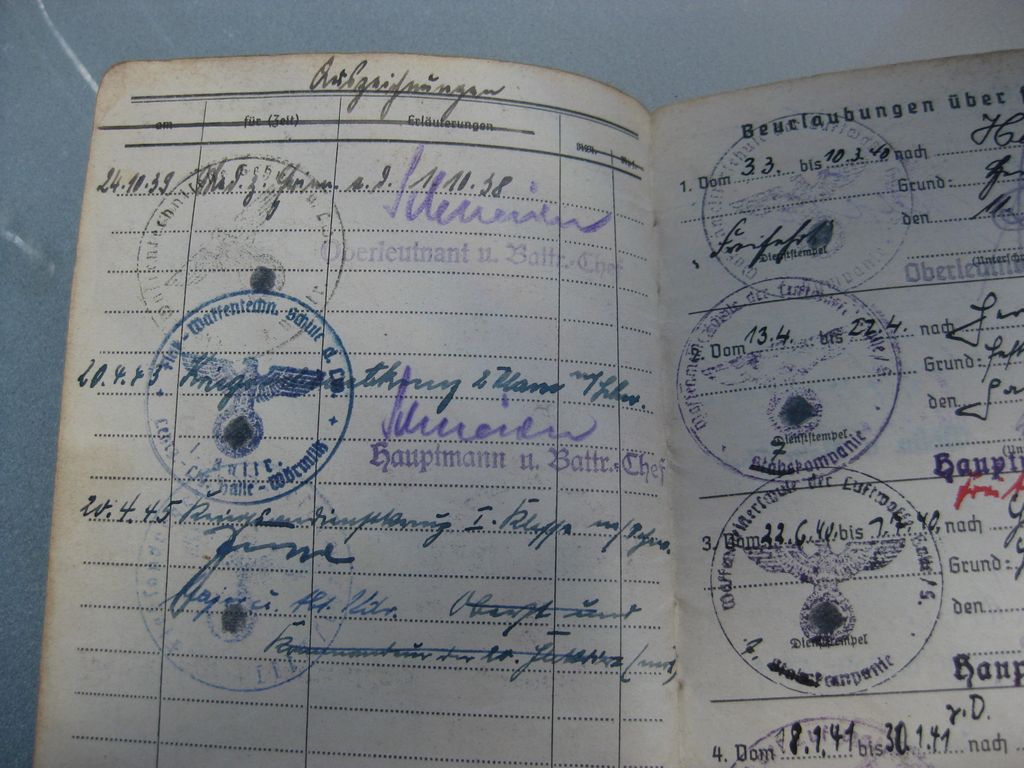 Soldbuch Wehrpaß Wehrmacht Luftwaffe Kriegsverdienstkreuz 1.Klasse mit Schwertern Flaktruppe