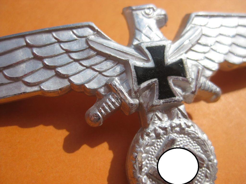Metallbrustadler zur Uniform des Kriegerbund Hoheitsadler 3.Reich Abzeichen