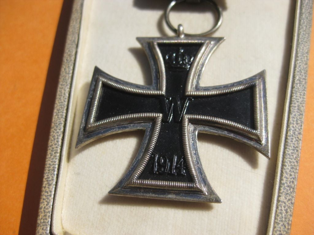 Eisernes Kreuz 2.Klasse 1914 Ordensspange (EK2/14) Hersteller "EW" im VERLEIHUNGSETUI / Verkaufsetui Orden Kaiserreich