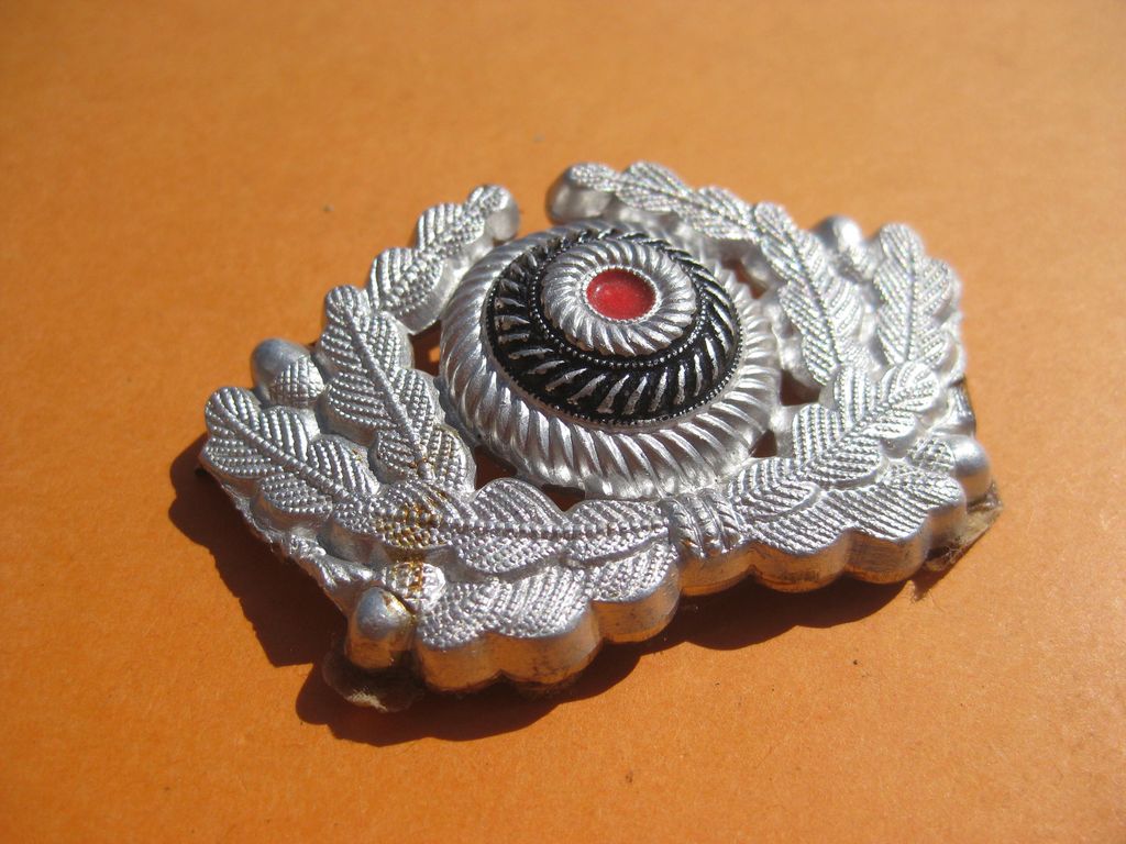 Kokarde mit Mützenkranz für Schirmmütze 100.000 Mann Reichswehr