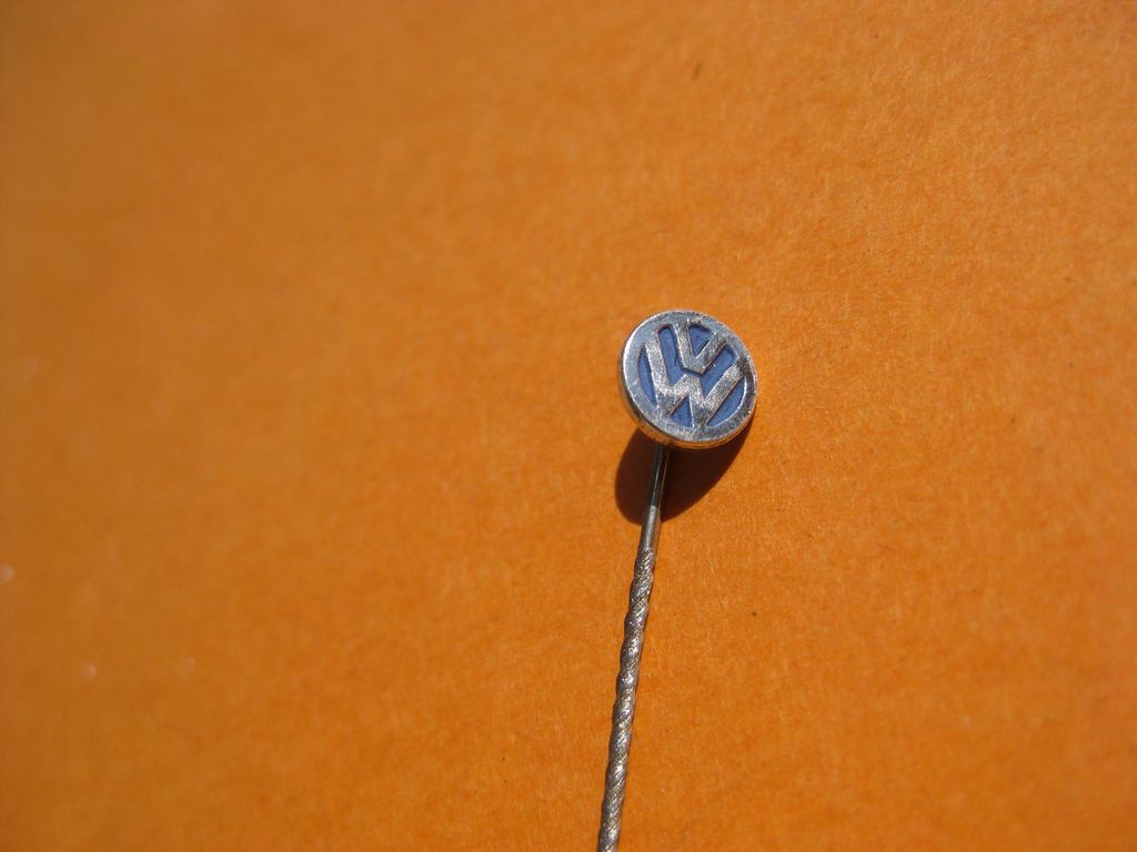 Mitgliedsabzeichen Mitgliedsnadel Volkswagen VW AG