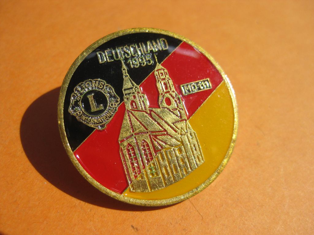 Abzeichen Stuttgart Stiftskirche Pin Anstecker Deutschland 1995 LIONS CLUB international