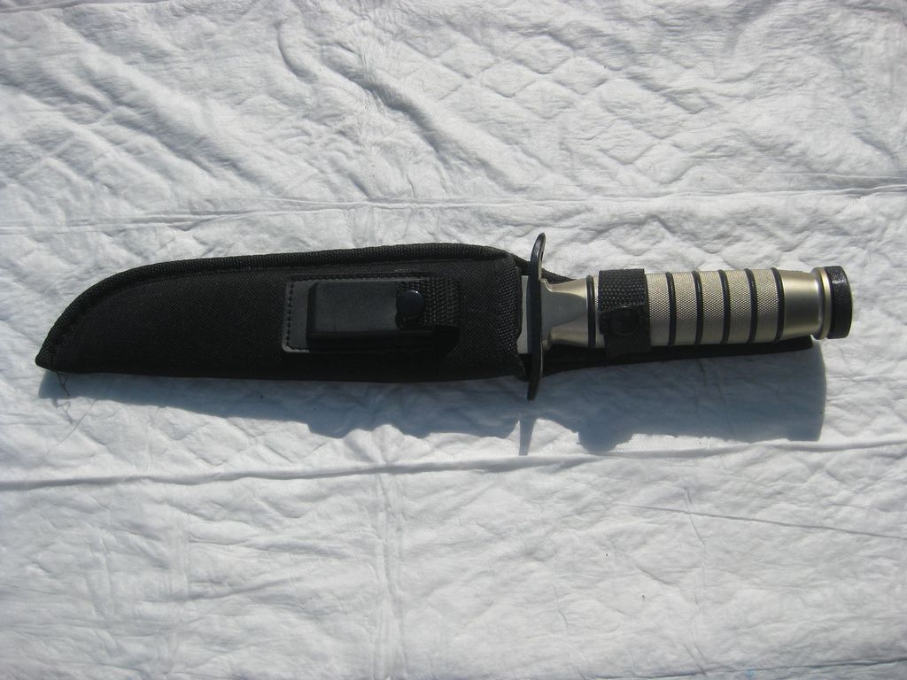 Blankwaffen Machete Dolch Haumesser Kampfmesser Nahkampfdolch Degen  Südamerika Nordamerika Kampfmesser Wurfmesser  Jagdmesser Sammelmesser Sammlermesser Sammlerstück Bowie unbekannt BÖKER MAGNUM