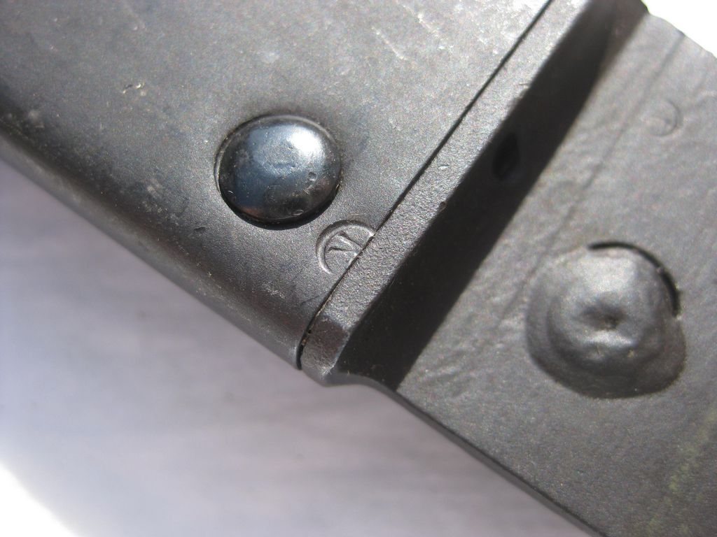 Blankwaffen russisches Russland Kalaschnikow Bajonett Bayonett Dolch Haumesser Kampfmesser Nahkampfdolch Degen Kampfmesser Wurfmesser Jagdmesser Sammelmesser Sammlermesser Sammlerstück Bowie unbekannt