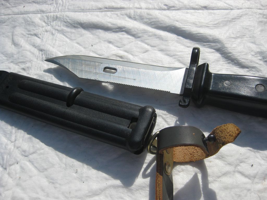 Blankwaffen russisches Russland Kalaschnikow Bajonett Bayonett Dolch Haumesser Kampfmesser Nahkampfdolch Degen Kampfmesser Wurfmesser Jagdmesser Sammelmesser Sammlermesser Sammlerstück Bowie unbekannt