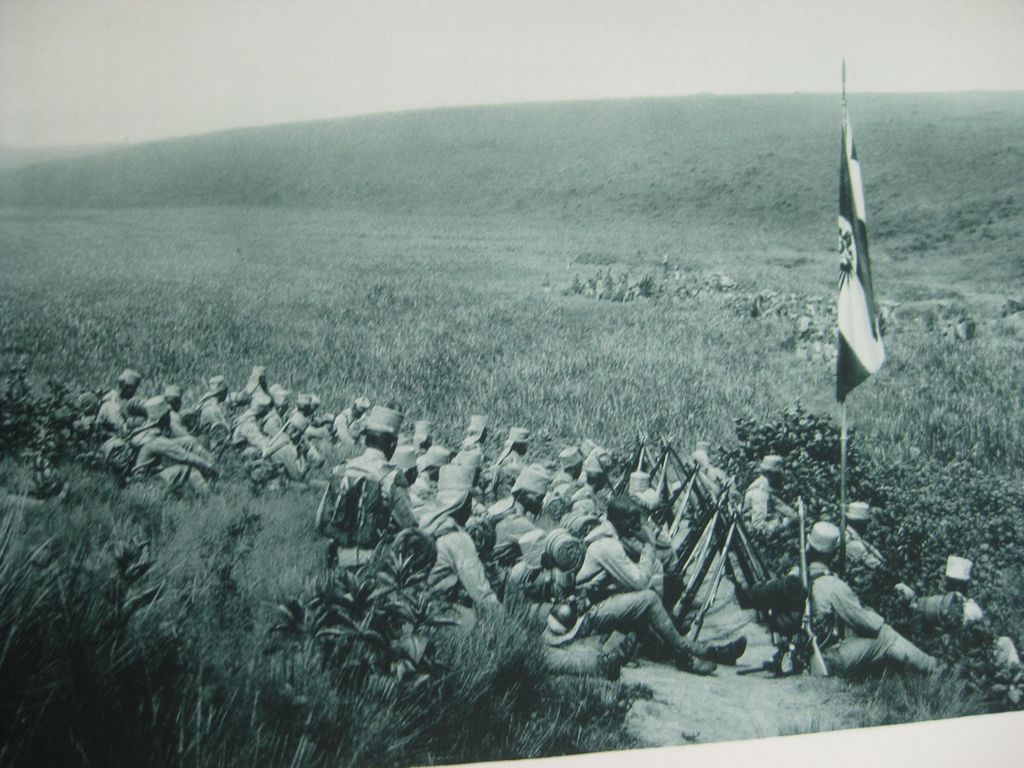 Buch Ehrendenkmal der deutschen Armee und Marine 1971 - 1914 EHRENAUSGABE von 1928