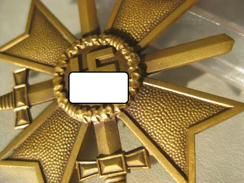 Kriegsverdienstkreuz 2.Klasse mit Schwertern KVK2/39 Hersteller: Emil Herrmann &amp; Co. Gablonz / Neiße Orden Wehrmacht 1939