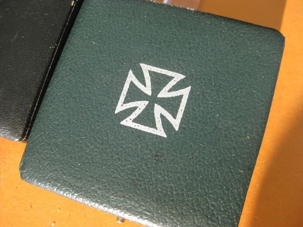Eisernes Kreuz 1.Klasse Hersteller:  Paul Meybauer (EK1/39) im GRÜNEN Verleihungsetui Mint condition