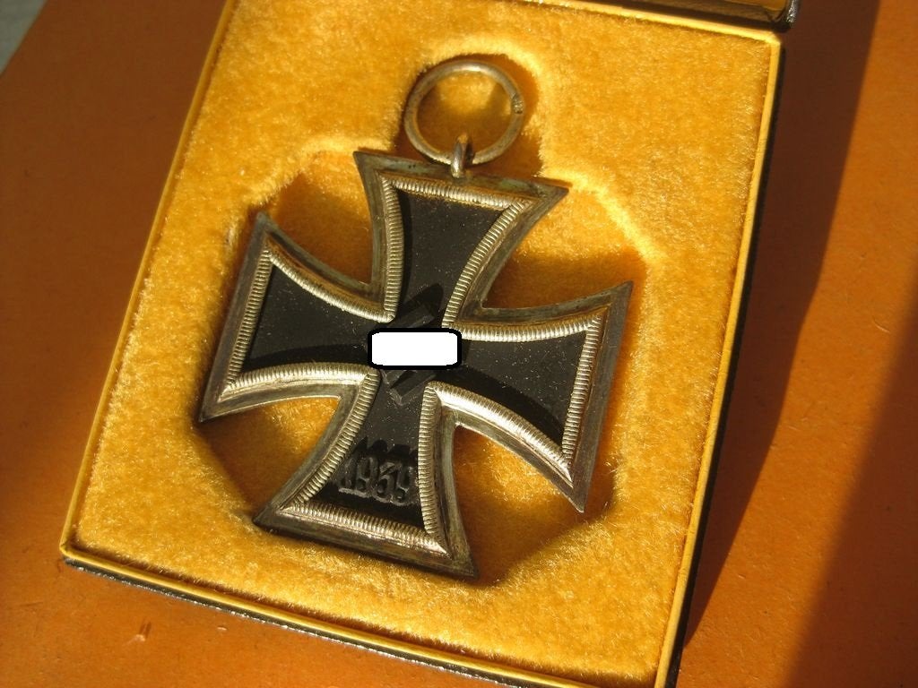 Eisernes Kreuz 2.Klasse 1939 (EK2/39) im Etui "LDO" Verleihungsschachtel Hersteller L/13 EXTREM SELTENES stempelgleiches SET