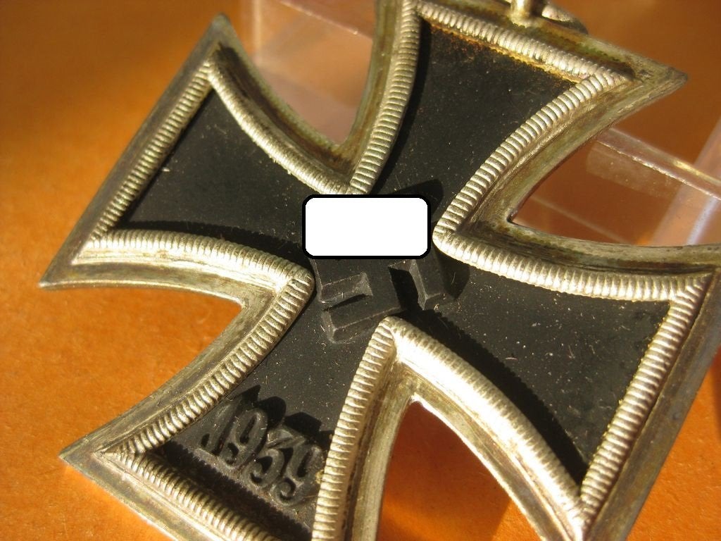 Eisernes Kreuz 2.Klasse 1939 (EK2/39) im Etui "LDO" Verleihungsschachtel Hersteller L/13 EXTREM SELTENES stempelgleiches SET