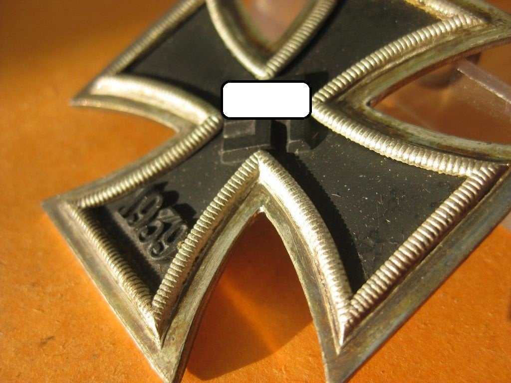 Eisernes Kreuz 2.Klasse 1939 (EK2/39) im Etui "LDO" Verleihungsschachtel Hersteller L/13 EXTREM SELTENES stempelgleiches SET