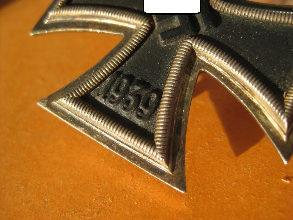 Eisernes Kreuz 1.Klasse Hersteller: Klein &amp; Quenzer AG / Oberstein ÜBERKARTON und Verleihungsetui  (EK1) Orden Wehrmacht